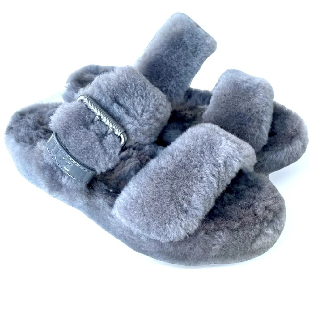 UGG PLATFORM FUZZ 2 Strap SLIPPERS GREY Size 5 Height 2” Minimalist Light Goth